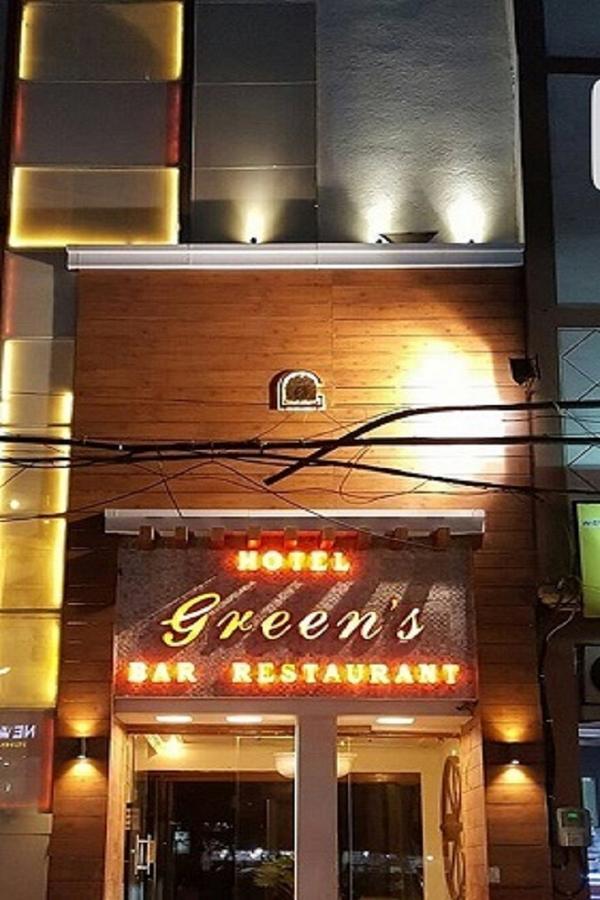 Hotel Greens ลูดิฮานา ภายนอก รูปภาพ